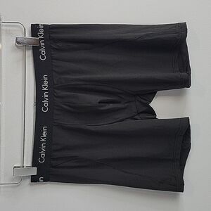 Men's CALVIN KLEIN silky black boxer briefs size Medium